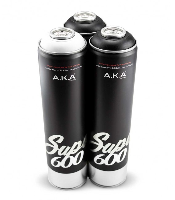 BLACK & WHITE 600ml Pack x3